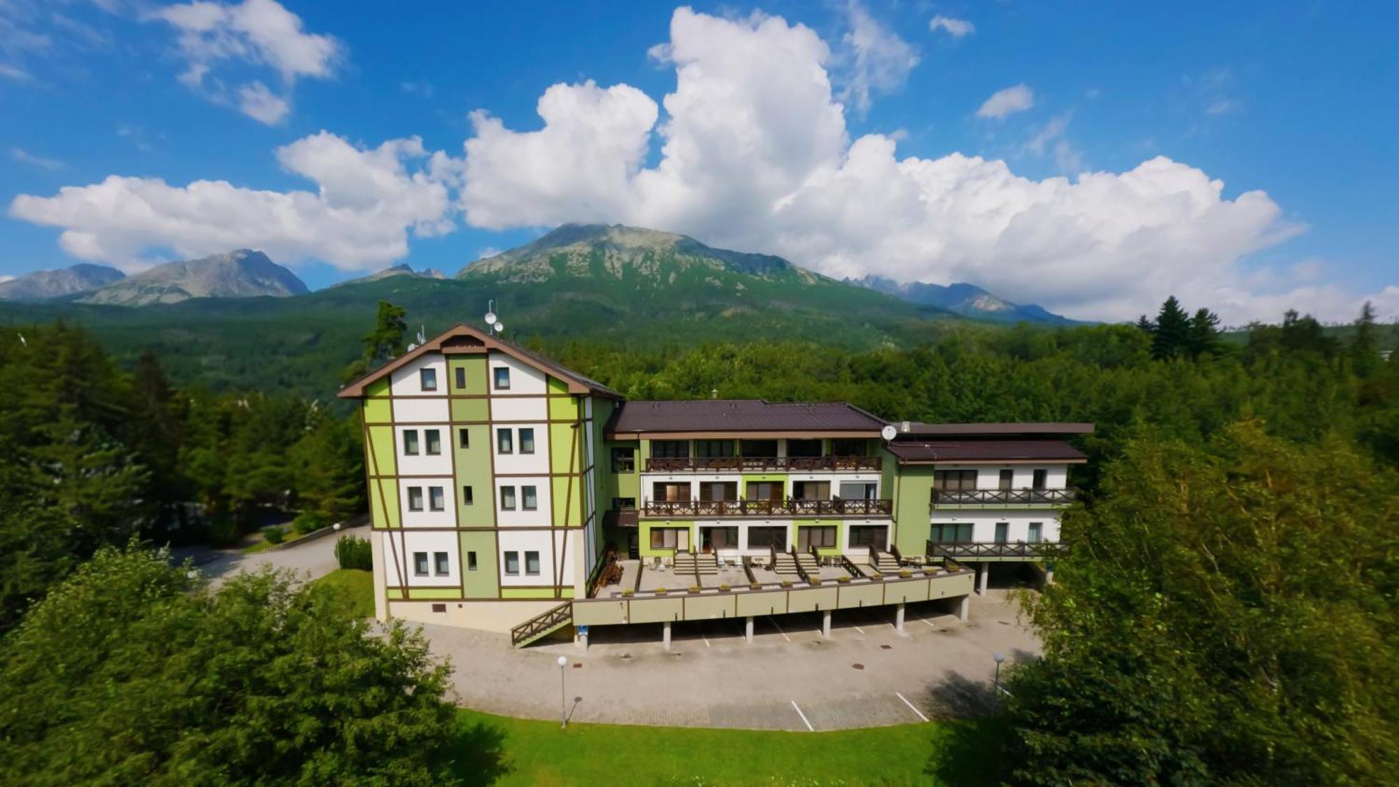 Apartmanovy Dom Familia Smokovec วิสโซเค ดาตรี ภายนอก รูปภาพ