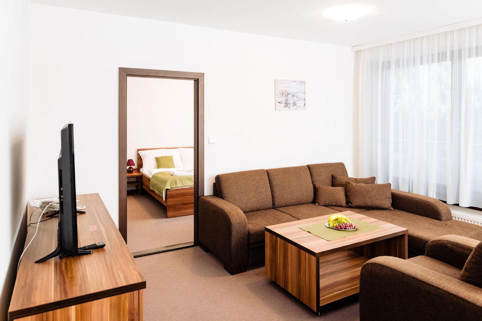 Apartmanovy Dom Familia Smokovec วิสโซเค ดาตรี ภายนอก รูปภาพ